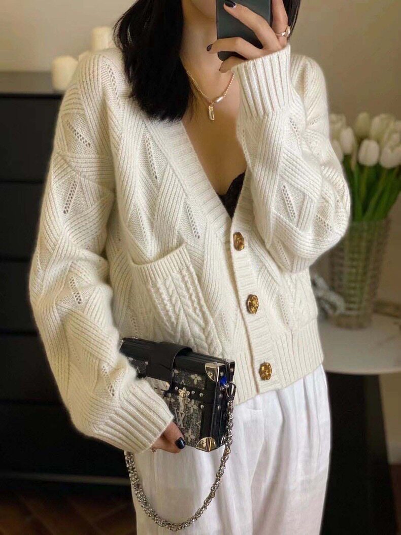 秋冬慵懒羊毛开衫女V领时尚短款毛衣百搭保暖外套,女装羊毛衫,恩泰羊绒