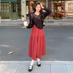韩系氛围感针织套装连衣裙女春秋吊带裙两件套清冷松弛感超好看潮图片