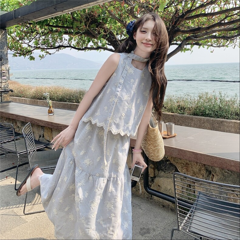 2025夏季新款韩系甜美气质条纹刺绣花边显瘦时尚背心半身裙两件套,女装套装/套裙,2C159