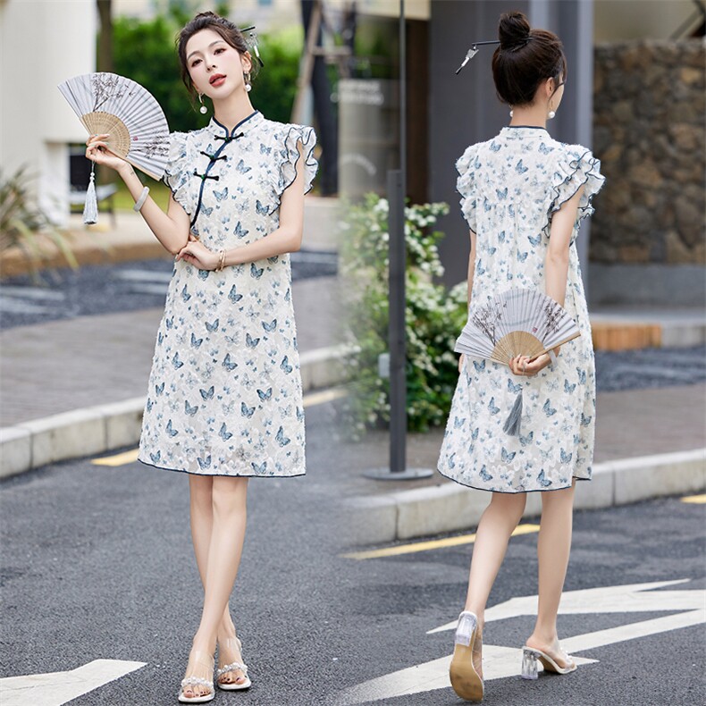 新款2024年时尚新颖新中式蝴蝶连衣裙复古盘扣荷叶袖中长裙子,女装连衣裙,冬木谷雨