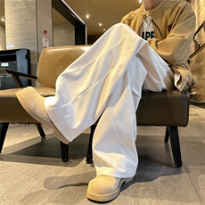 米白色