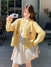 女装穿搭新款洋气春秋季绣花长袖针织开衫上衣休闲毛衣，女装针织衫/毛衣，水衣源