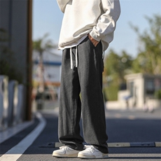 深灰色