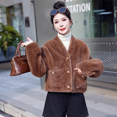 现货新款2025冬季皮毛一体时髦V领显瘦小外套轻奢百搭保暖毛毛女，女装棉衣/棉服，意芙