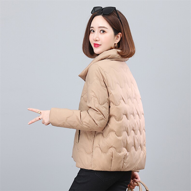 2023年冬季时尚休闲短款面包羽绒服,女装羽绒服,依恋蒂丝