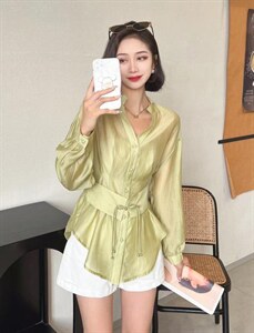 腰封盘扣小上衣图片