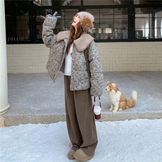 撞色碎花羊羔毛娃娃领短款羽绒服外套女冬2025新款小众设计白鸭绒，女装羽绒服，艾米莉亚