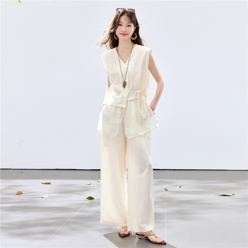 夏季新款现货！2026休闲风阔版拼接小垫肩上衣+松紧腰阔腿裤套装图片