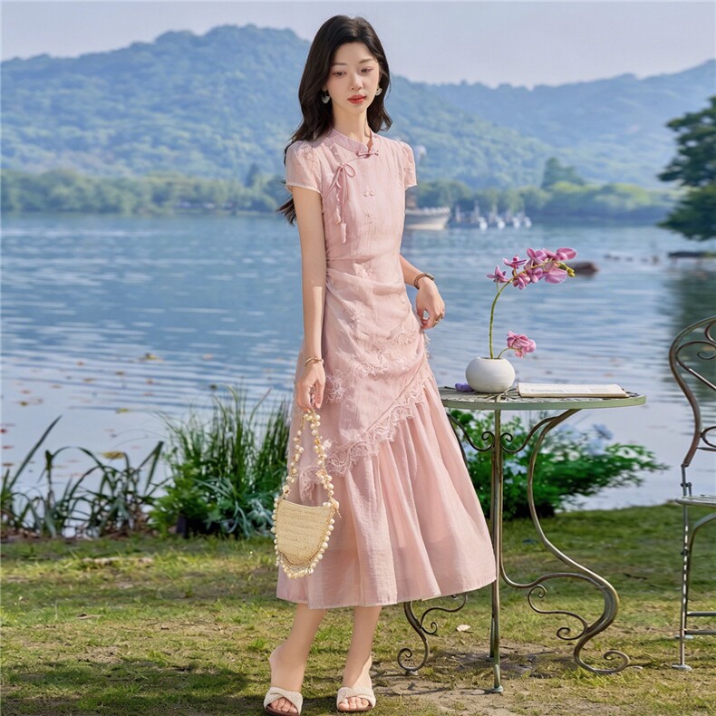 2026新中式改良旗袍连衣裙女夏季复古风立领刺绣假两件中长裙子,女装连衣裙,贝蕾酷儿