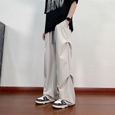 米白色