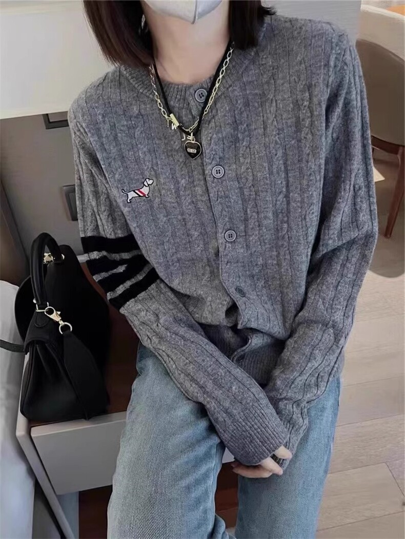 秋冬显瘦百搭气质时尚潮流新款开衫女圆领简约图片