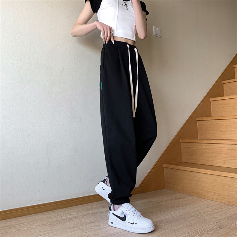 抖音得物唯品品质2025女模新品纯色运动裤夏装卫裤K003P50,男装休闲裤,电商042