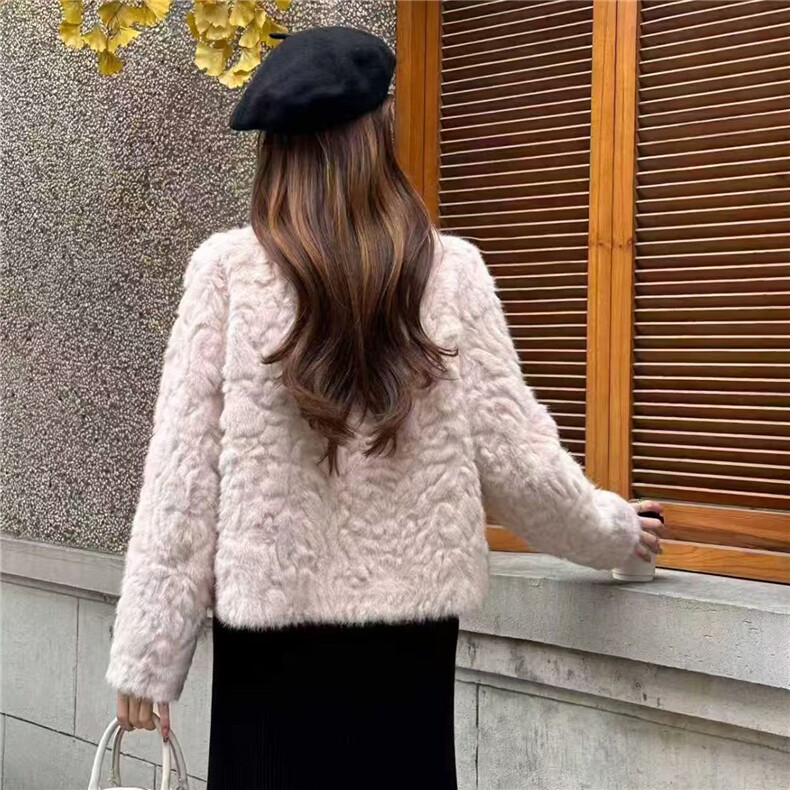2025年冬季轻奢优雅皮毛一体仿水貂毛短外套,女装皮草,贝蕾酷儿