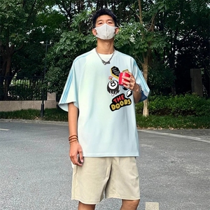 抖音得物品质二开240克宽松纯棉美式潮牌印花三条杠中性风短袖T恤图片