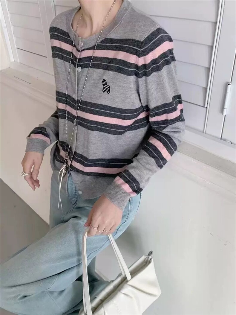 -复古撞色精纺羊毛条纹刺绣卡通图针织开衫,针织衫/毛衣,艾米娇羊绒