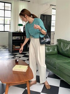 款号：WM0022
名称：花圆领短袖毛衣图片