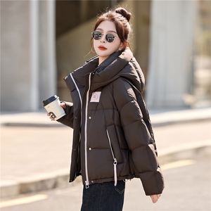 现货！2025冬季新款白鸭绒羽绒服女图片