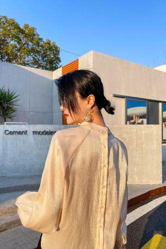 【春款】后背带扣小衫，女装，哥卓