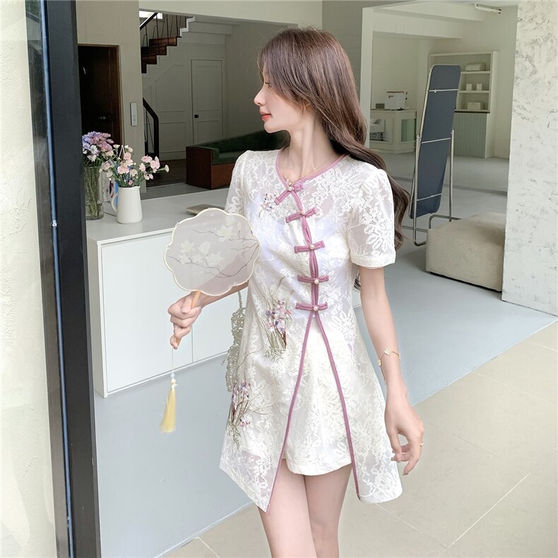 新中式国风绣花上衣短裤套装女夏2025新款甜美显瘦大方得体两件套,女装套装/套裙,2B237