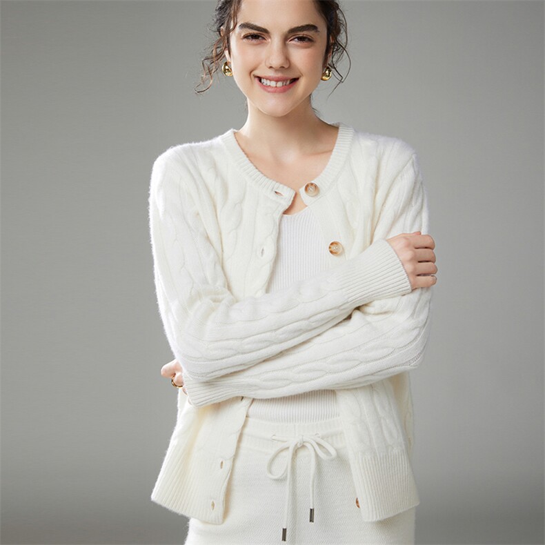 2025年秋季新款3股麻花圆领针织羊绒开衫时尚休闲通勤百搭，女装羊绒衫，珍丝贝尔