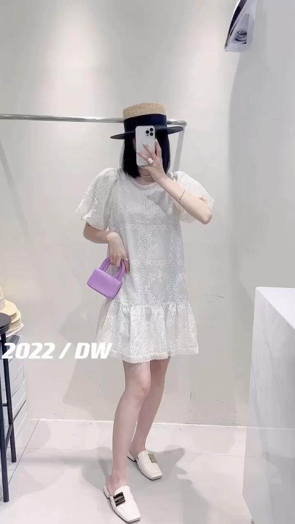 夏装新款冰丝上衣＋蝴蝶花纱裙套装，女装职业装，蕃米莉