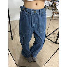 蓝色
