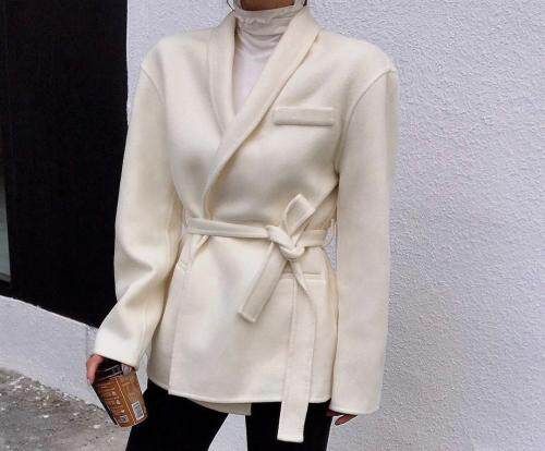 新款羊绒加腰带SML三个码，女装，尚映