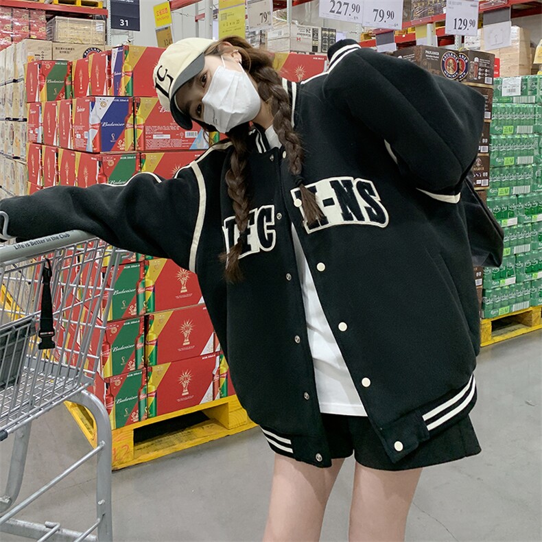 {}新款秋冬棒球服外套AD231-P145K208,女装短外套,2B187
