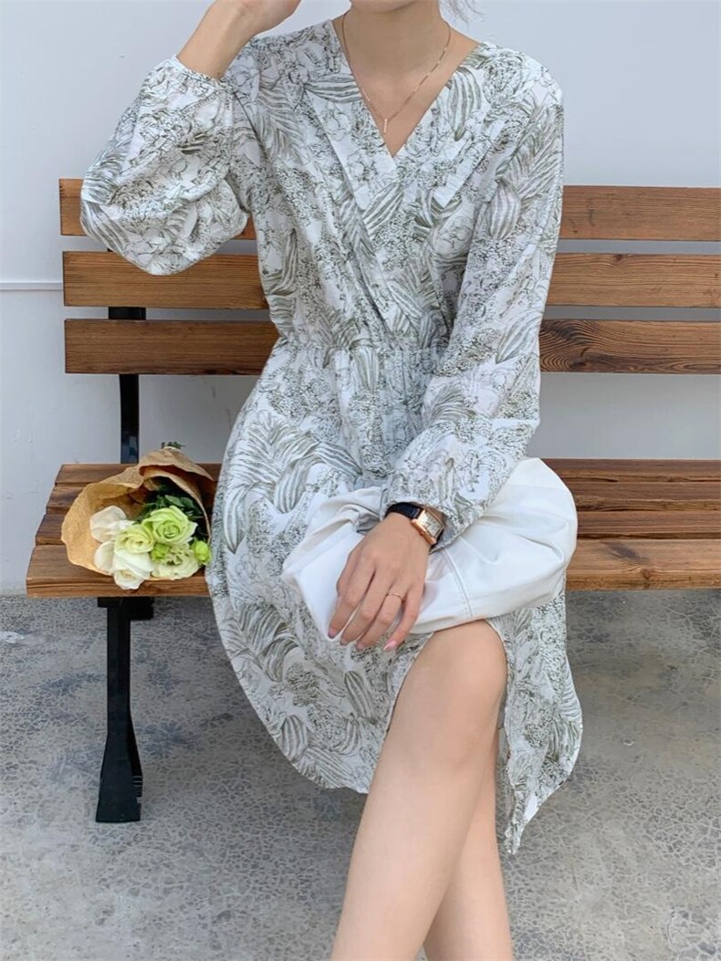 现货写意印花连衣裙，女装连衣裙，汐美