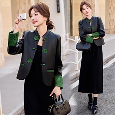 水洗皮直筒型长袖春季短款皮衣排扣大码韩系温婉风春秋显瘦气质，女装皮衣，依万里