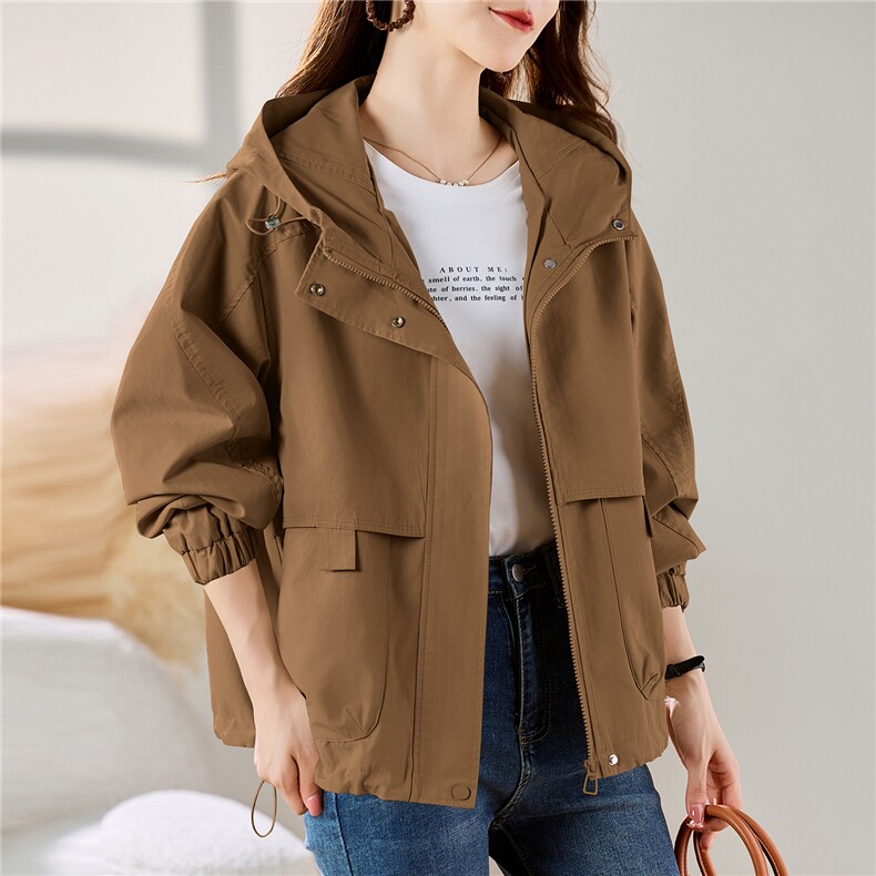 高级感咖色休闲连帽风衣外套女2025秋季新款时尚气质百搭夹克上衣，女装短外套，以桐