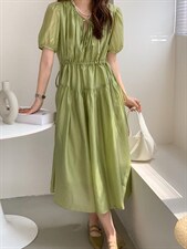 法式泡泡袖连衣裙夏季设计感小众温柔高级感初恋裙子，女装连衣裙，香丽迪1