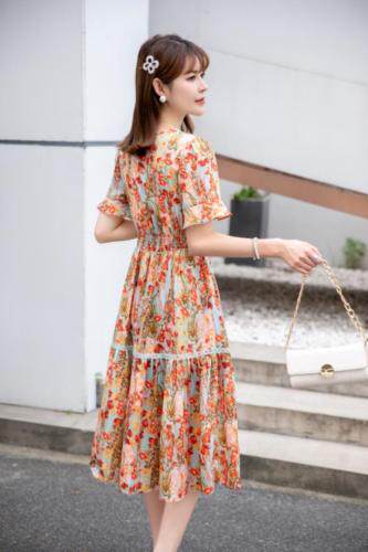 现货供应：雪纺真丝连衣裙M一3XL，女装连衣裙，拉思维加丝