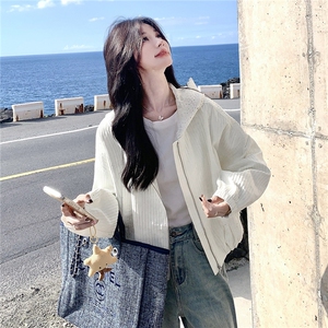 美式chic连帽白色短款棒球服外套女春秋超火好看小众高级夹克上衣图片