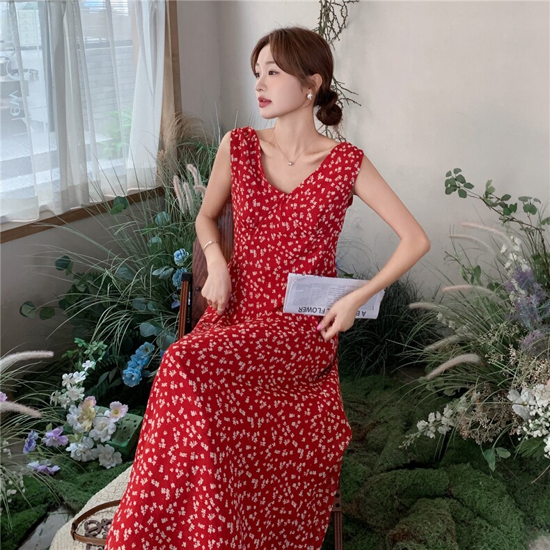 红色碎花无袖连衣裙女夏2025新款度假风绝美温柔风法式爆款长裙,女装连衣裙,2C216