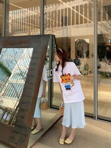 夏季新款老虎印花短袖图片