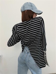 条纹撞色打底衫图片