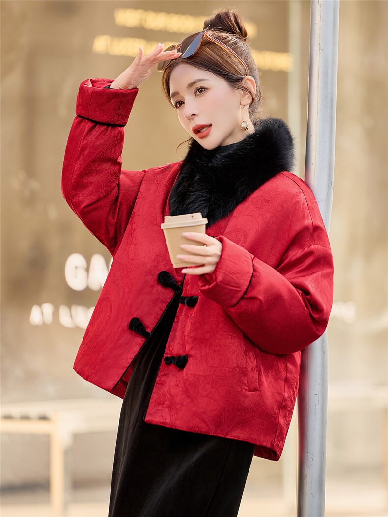 《现货》2025年冬季新中式高档真狐狸毛90羽绒服厚款保暖提花上衣,女装羽绒服,众宇琦