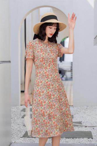 时尚连衣裙，女装连衣裙，水恋百合