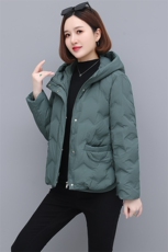 时尚气质休闲连帽羽绒服秋冬新款保暖轻薄外套，女装羽绒服，依恋蒂丝