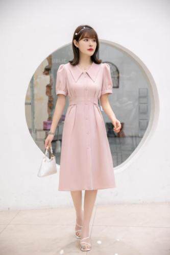 时尚大方连衣裙，女装连衣裙，英利伊人