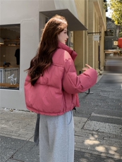 现货新款羽绒服女短款韩版立领简约加厚小个子高级感面包服外套潮，女装羽绒服，韩然一族