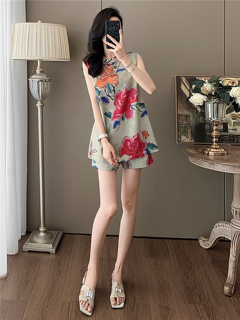 巨好看气质减龄新中式套装女夏款立领盘扣印花上衣短裤两件套,女装套装/套裙,江南