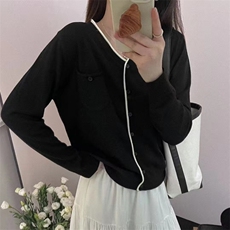 黑色