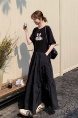 休闲度假风黑色连衣裙女夏2025新款独特别致大方得体夏日漂亮裙子，女装连衣裙，2C206