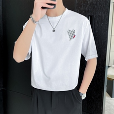 白色