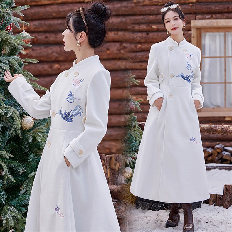 女式毛呢外套冬装新款刺绣立领加长款新中式国风呢子大衣,女装毛呢外套,芷墨服饰