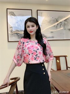 2022夏季新品现货女装短袖修身时尚韩版花色小衫图片