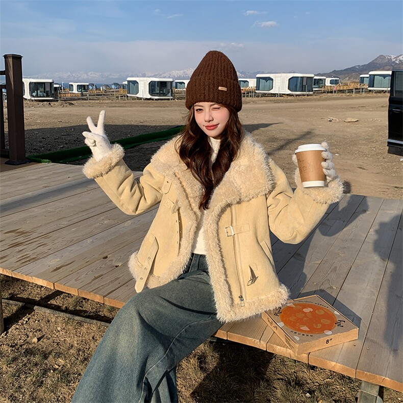 复古时尚皮毛一体外套2606P205K308,女装皮草,2C029