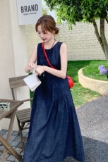 深蓝色薄款牛仔背心裙女夏季新款轻熟风显瘦文艺氛围感时尚连衣裙，女装连衣裙，2C087